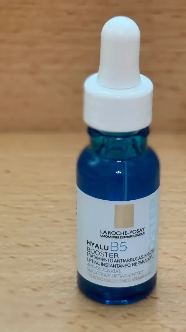 理膚寶水 Hyalu B5 Booster 15ml 安瓶，官方標示適用於敏感肌膚、無香精無酒精